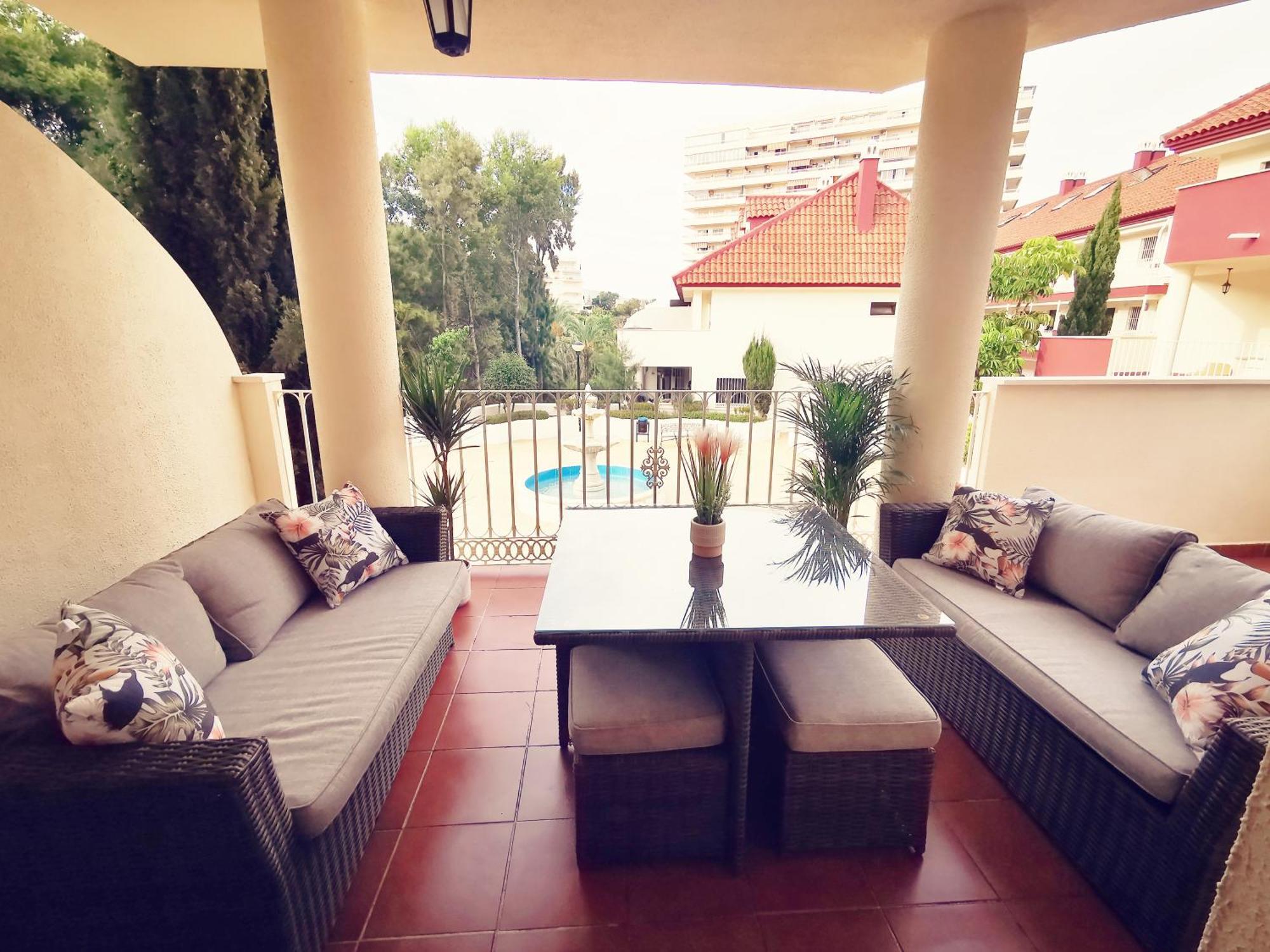 Lolo'S House Apartment เบนัลมาเดนา ภายนอก รูปภาพ