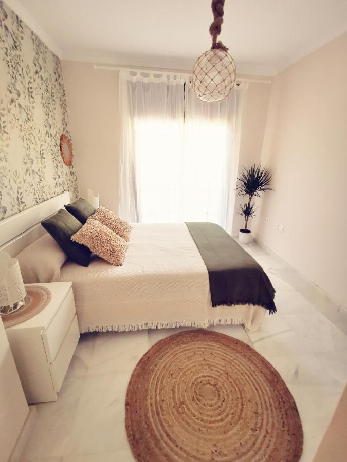 Lolo'S House Apartment เบนัลมาเดนา ภายนอก รูปภาพ