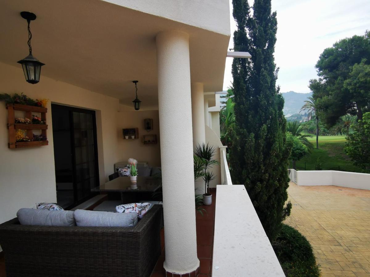 Lolo'S House Apartment เบนัลมาเดนา ภายนอก รูปภาพ