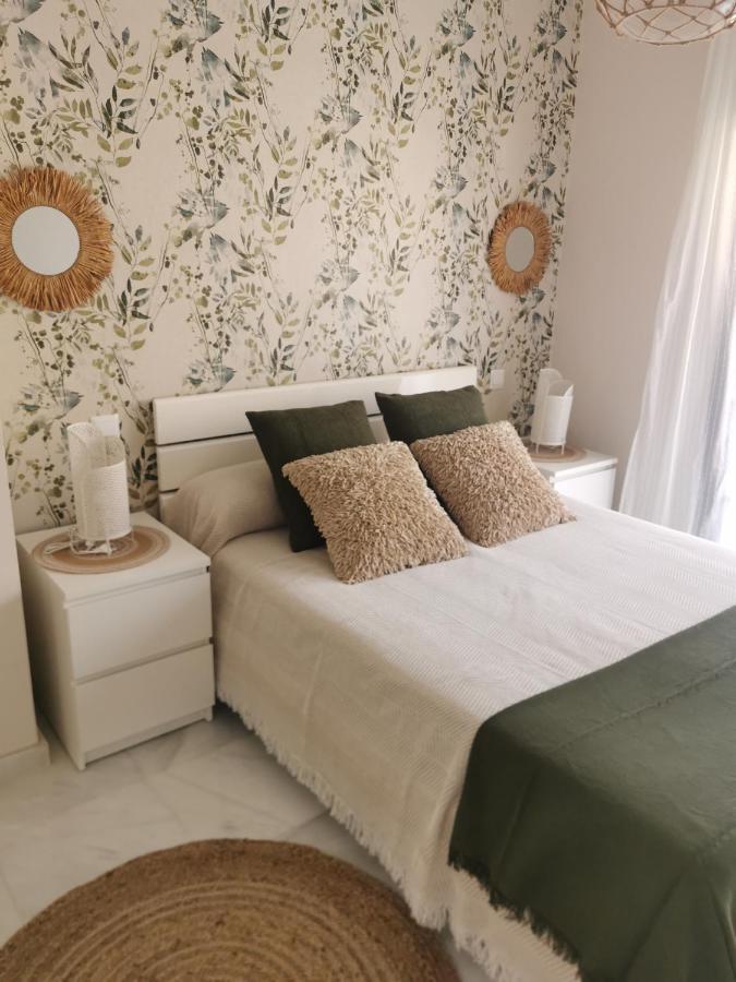 Lolo'S House Apartment เบนัลมาเดนา ภายนอก รูปภาพ